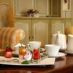 Hotel Des Pins - Teritoria