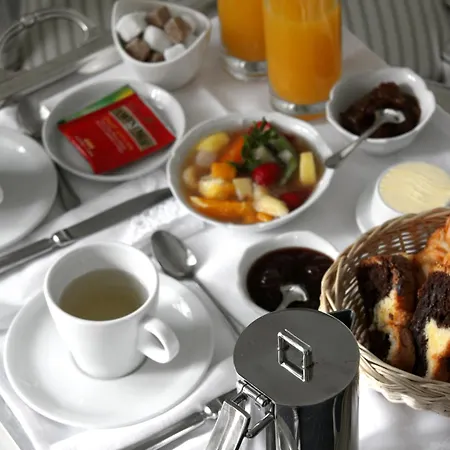Hotel Des Pins - Teritoria 3*