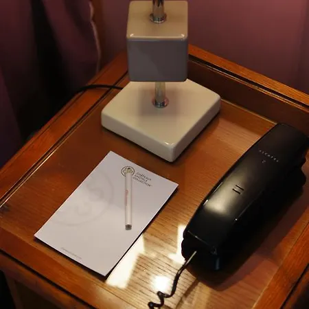 Des Pins - Teritoria 3*