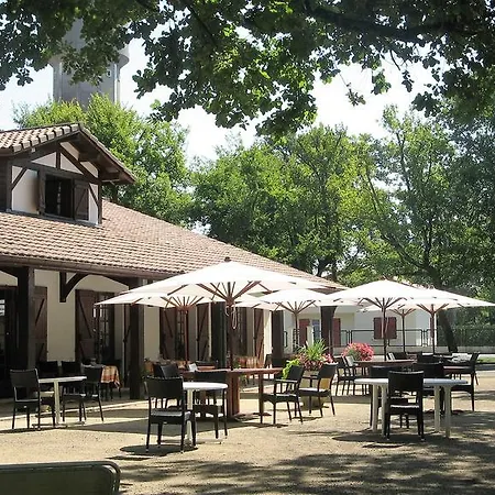 Hotel Des Pins - Teritoria 3*