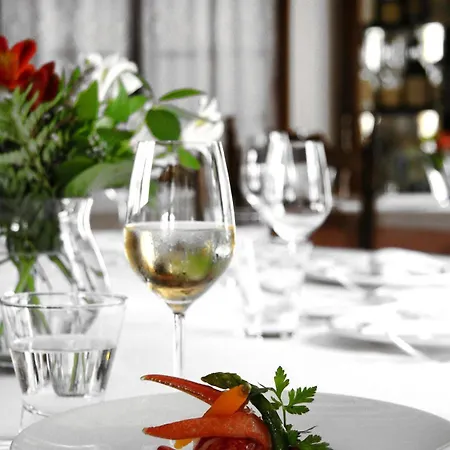 Hotel Des Pins - Teritoria 3*