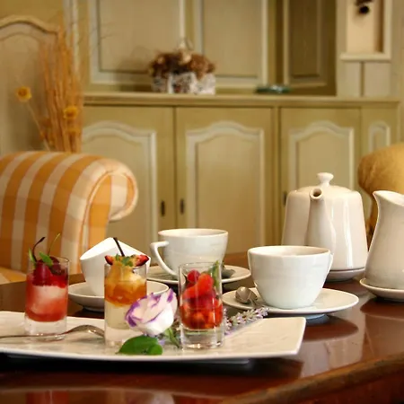 Hotel Des Pins - Teritoria