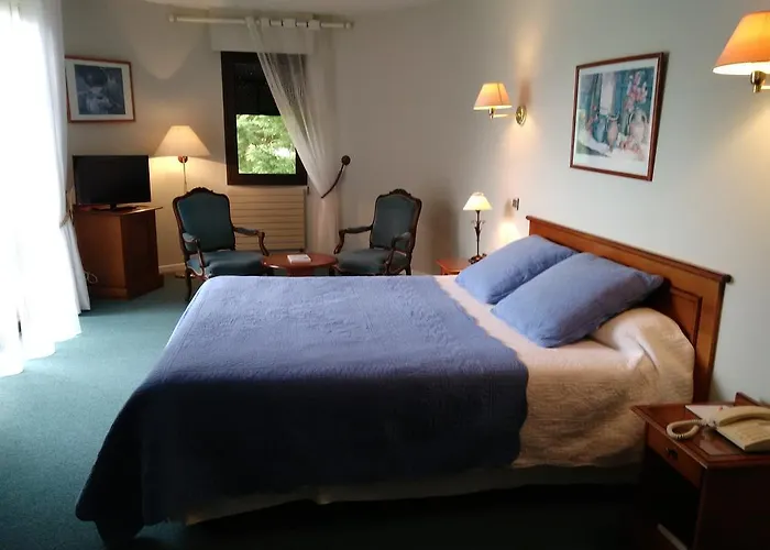 Hotel Des Pins - Teritoria Sabres