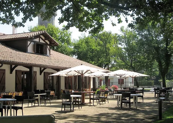 Hotel Des Pins - Teritoria 3*