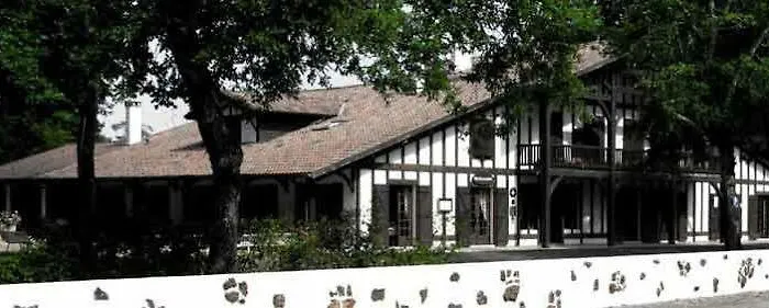 Des Pins - Teritoria Hotel Sabres